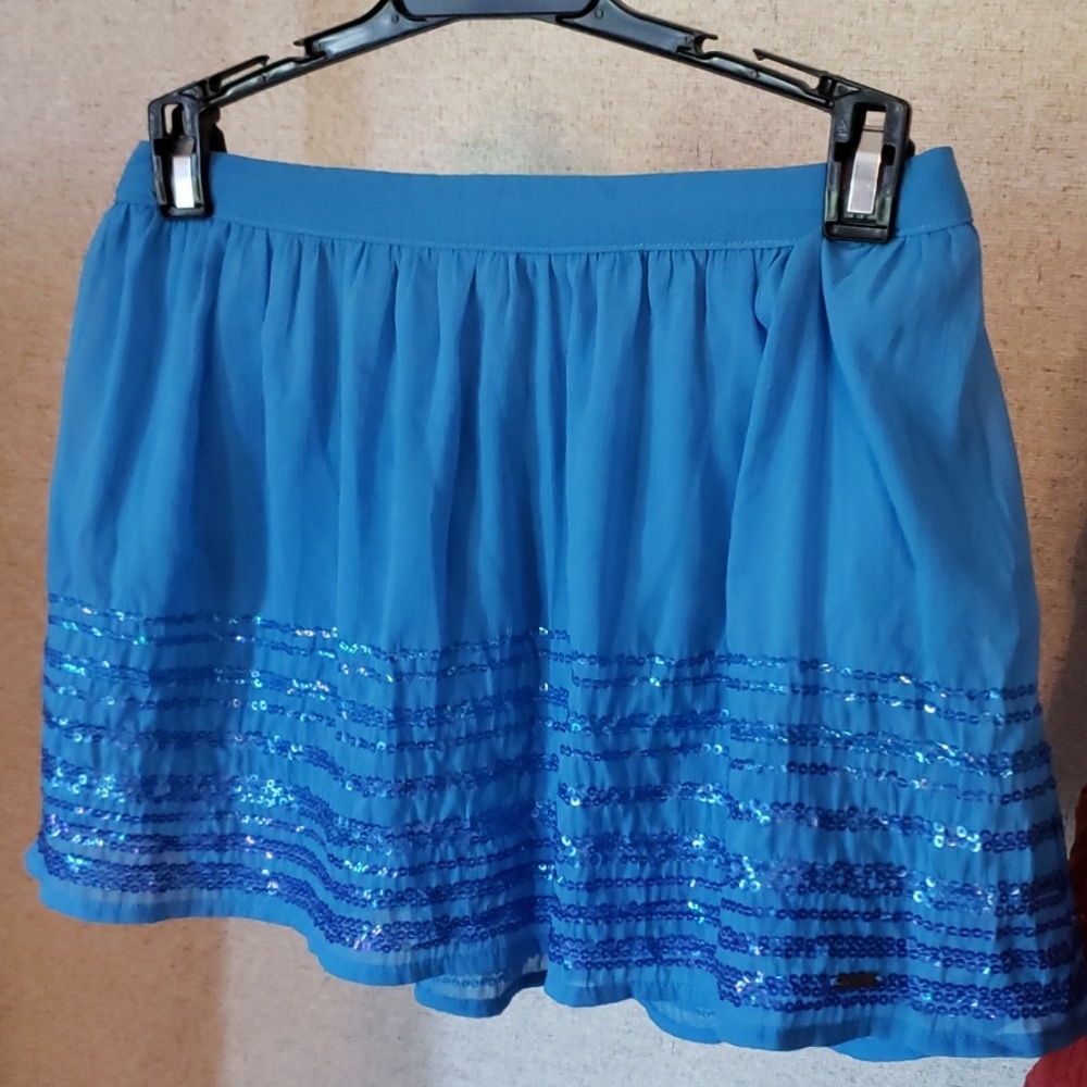 ❤ Hollister Blue sequenced skirt XS